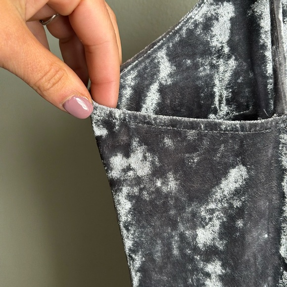 Silver velour mini dress Forever21 - Picture 4 of 4